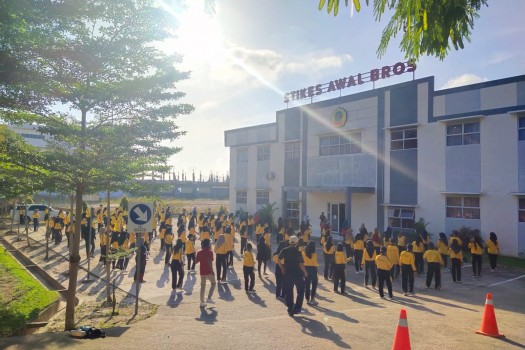 KEGIATAN OLAHRAGA SENAM SEHAT STIKES AWAL BROS BATAM